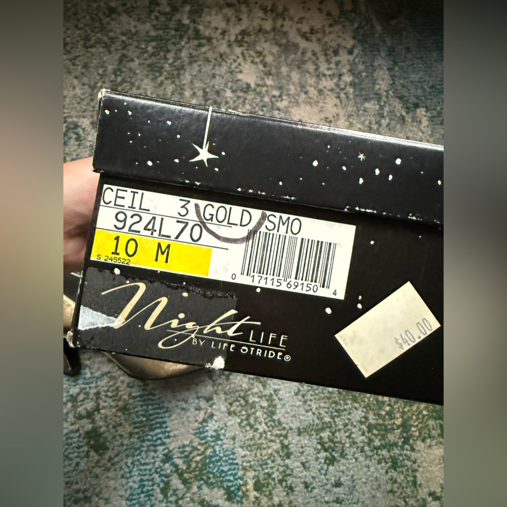 Vintage NOS Night Life by Life Stride gold metallic dress pumps, size 10M - Picture 11 of 15